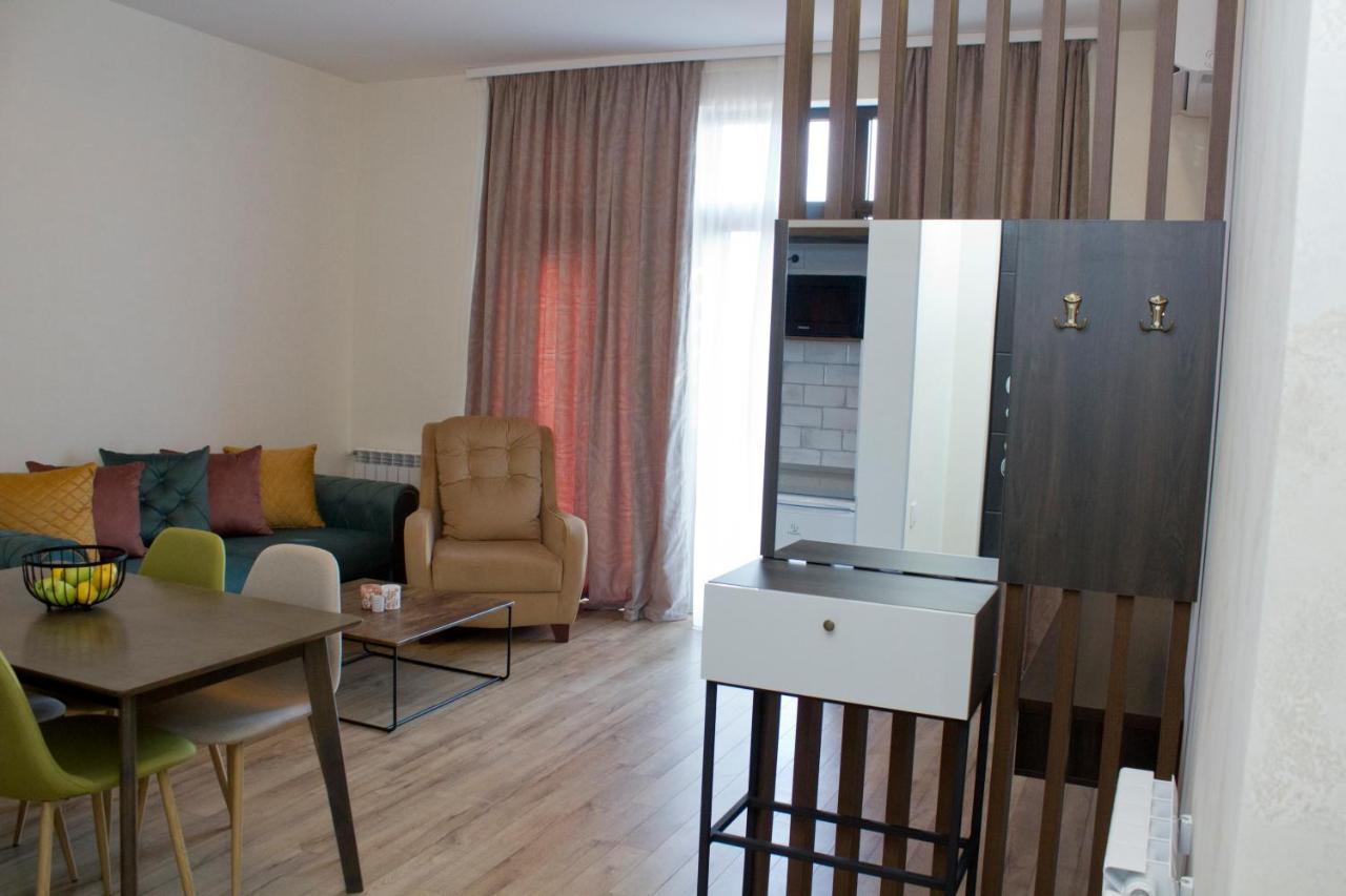 Aura Sameba, Luxury Apartment Tbilisi Eksteriør bilde