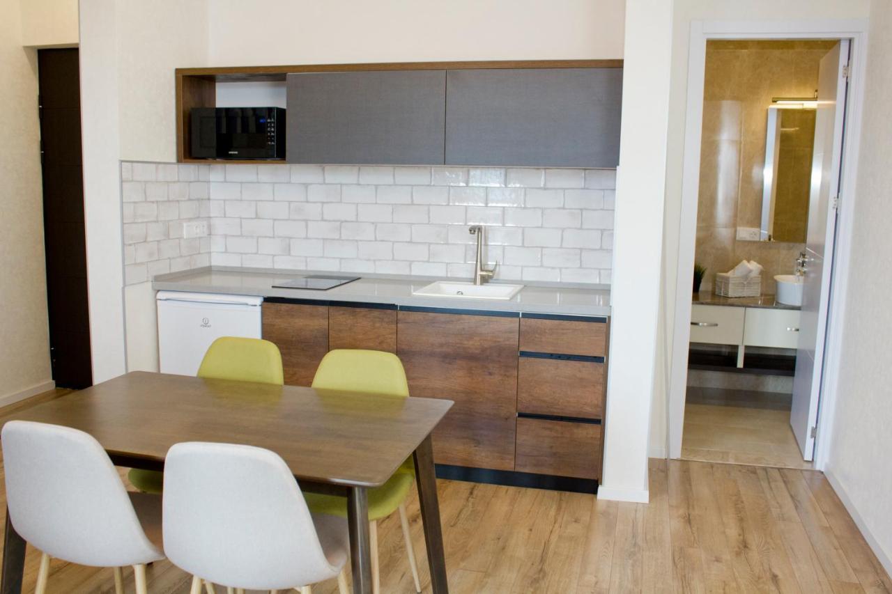 Aura Sameba, Luxury Apartment Tbilisi Eksteriør bilde