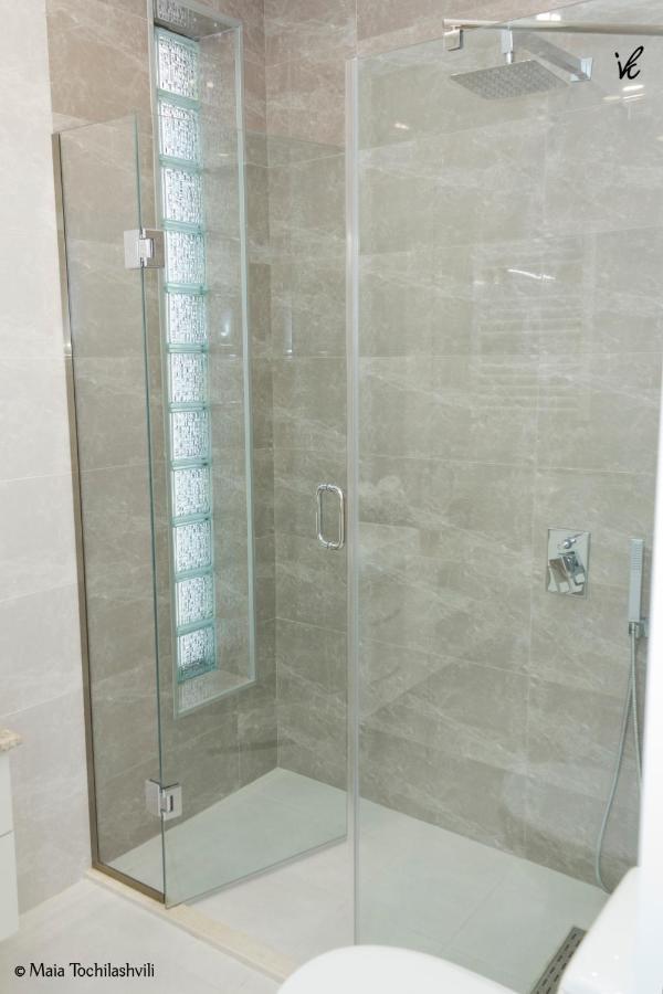 Aura Sameba, Luxury Apartment Tbilisi Eksteriør bilde